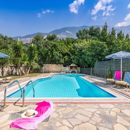 Villa Lourdas By