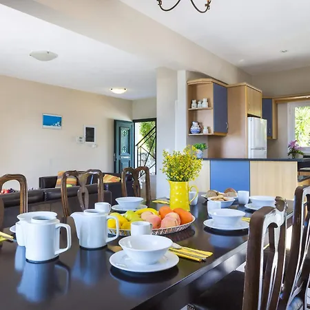 Lourdas By Βίλα Trapeza (Kefalonia)